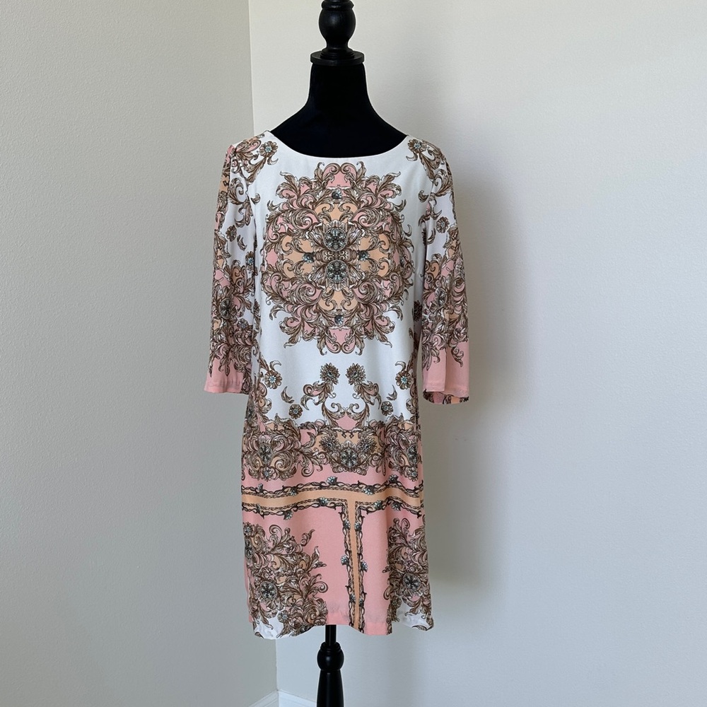 Chic Long Sleeve Dress with Pink and White Baroque Design